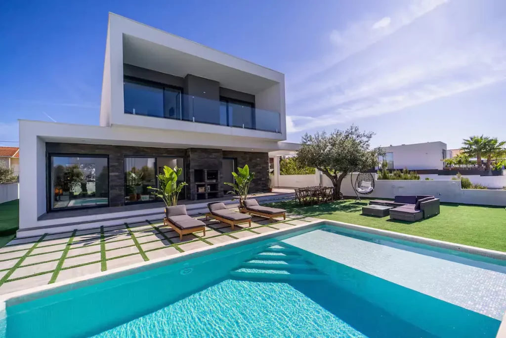 4-Bed Villa in Amora · Procurement · Financing